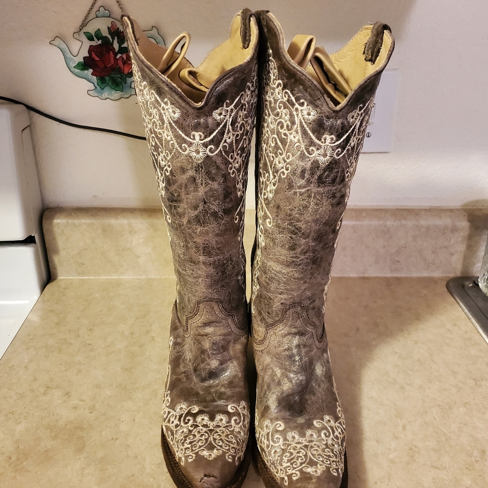 Brand new Corral Vintage boots